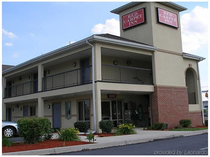 Red Carpet Inn Chambersburg Exterior photo